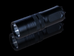 DUAL LED Taschenlampe / Cree 